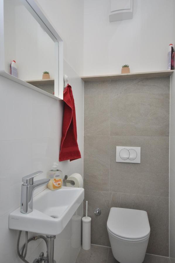 Apartment Carmen, Znjan, *