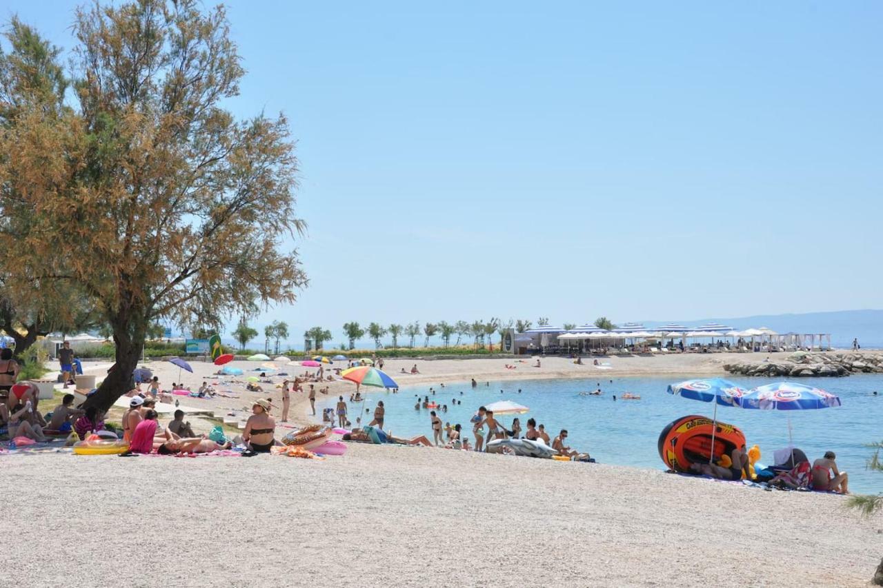Carmen, Znjan, Split